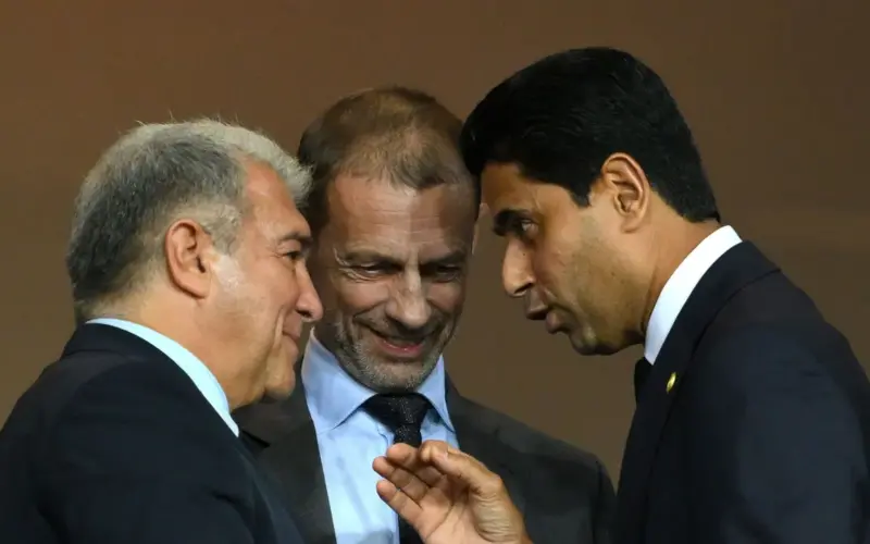 حرب الانتقالات تشتعل.. الخليفي يفاجئ لابورتا بعرض غير منتظر